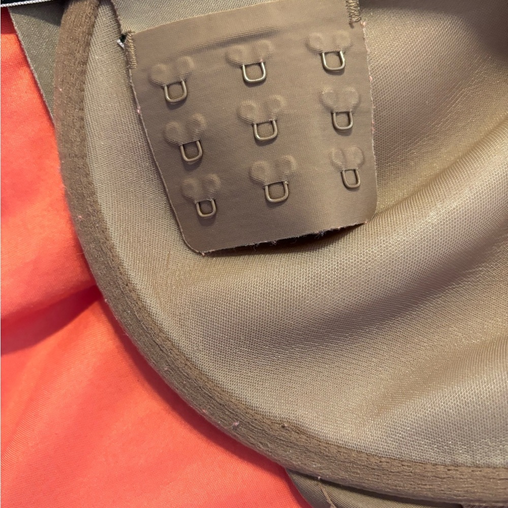 Strapless Bra - Picture 5 of 5